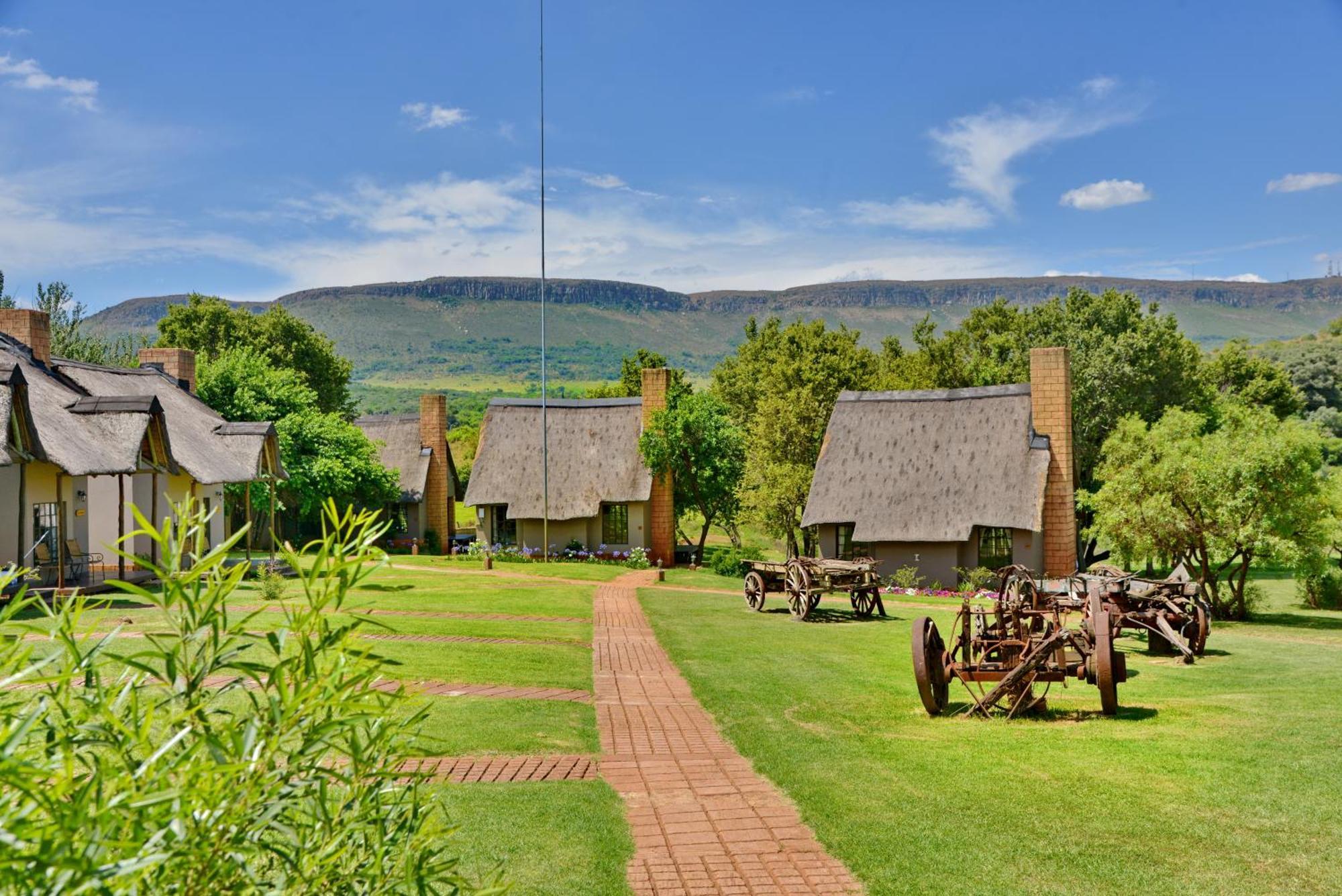 African Hills Safari Lodge & Spa Magaliesburg Eksteriør bilde