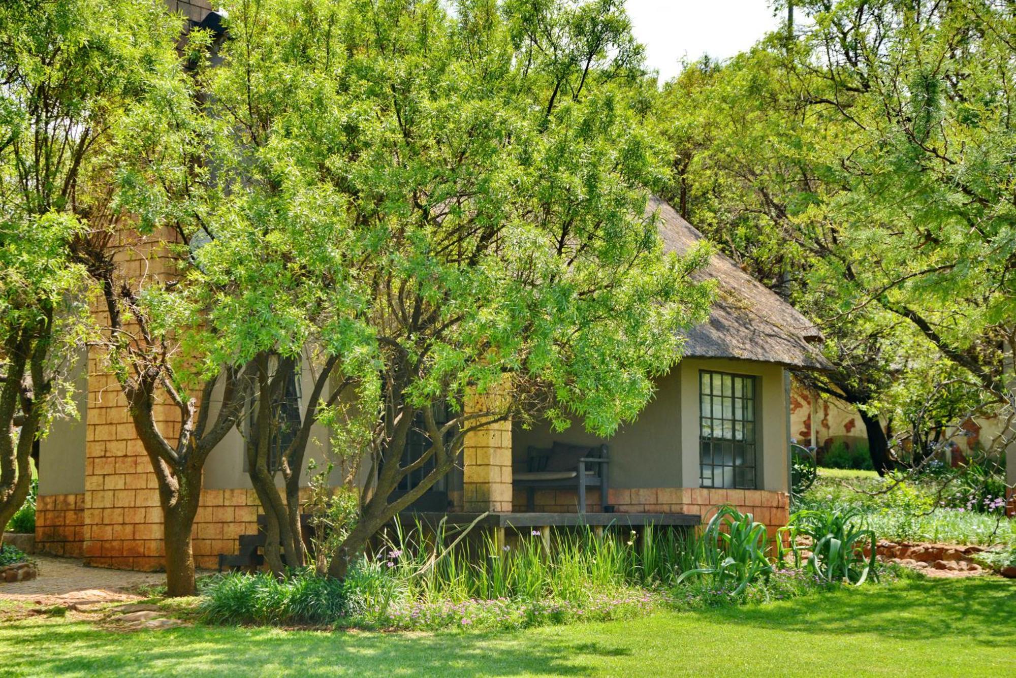 African Hills Safari Lodge & Spa Magaliesburg Eksteriør bilde